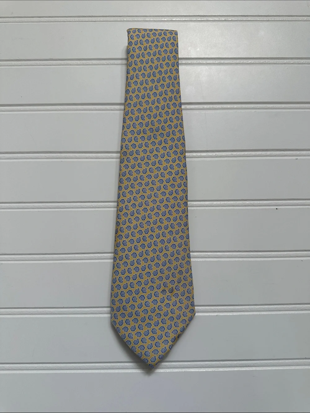 Vineyard Vines Yellow Tie w/ Blue Shells